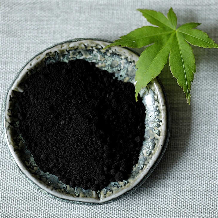 高純探花AV电影三氧化二錳